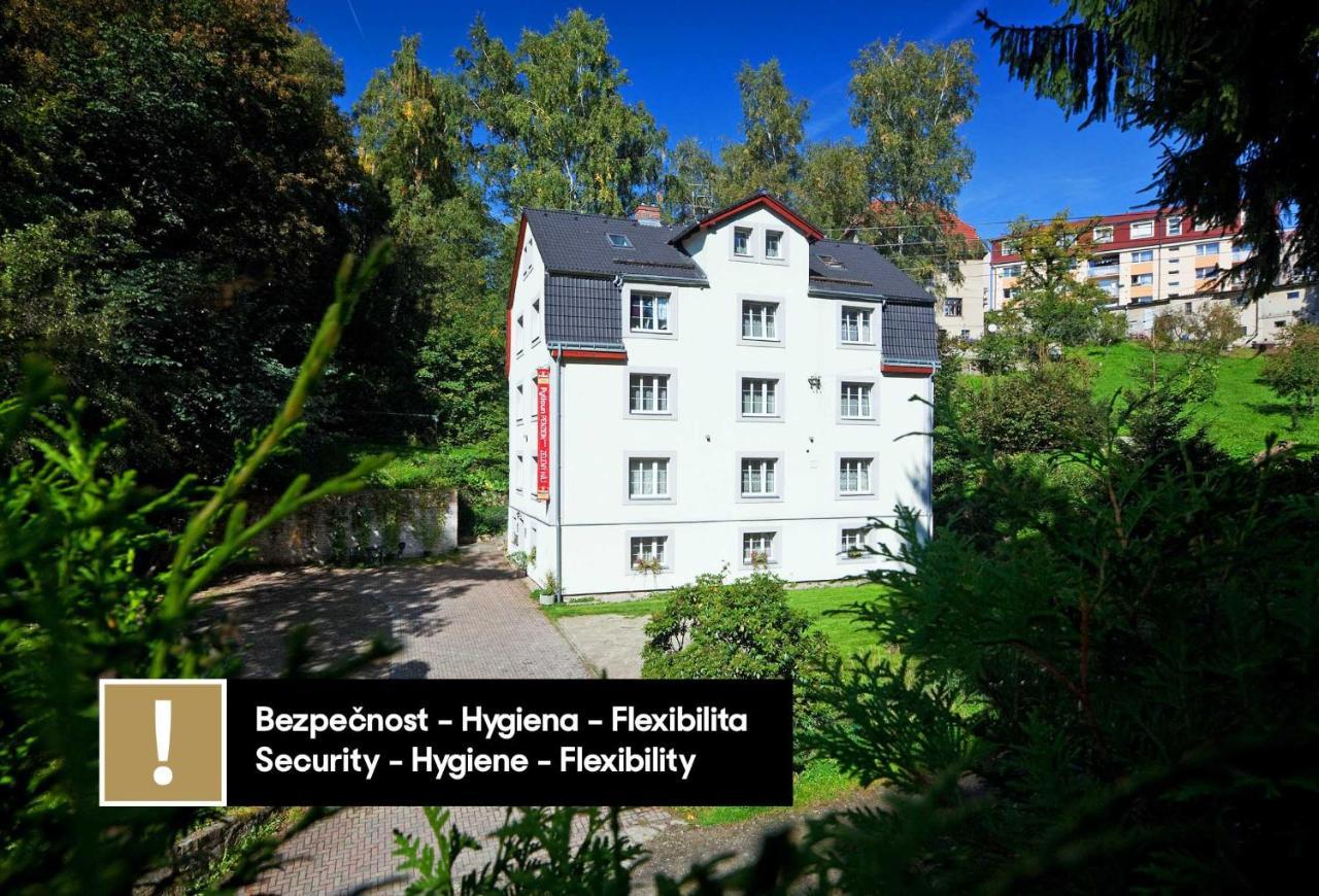 Pytloun Penzion Zeleny Haj Liberec Kültér fotó